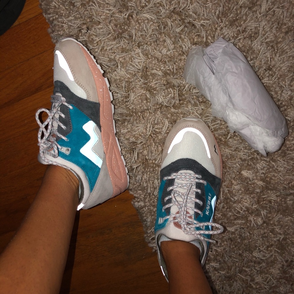 karhu aria size US 7 MENS!!!